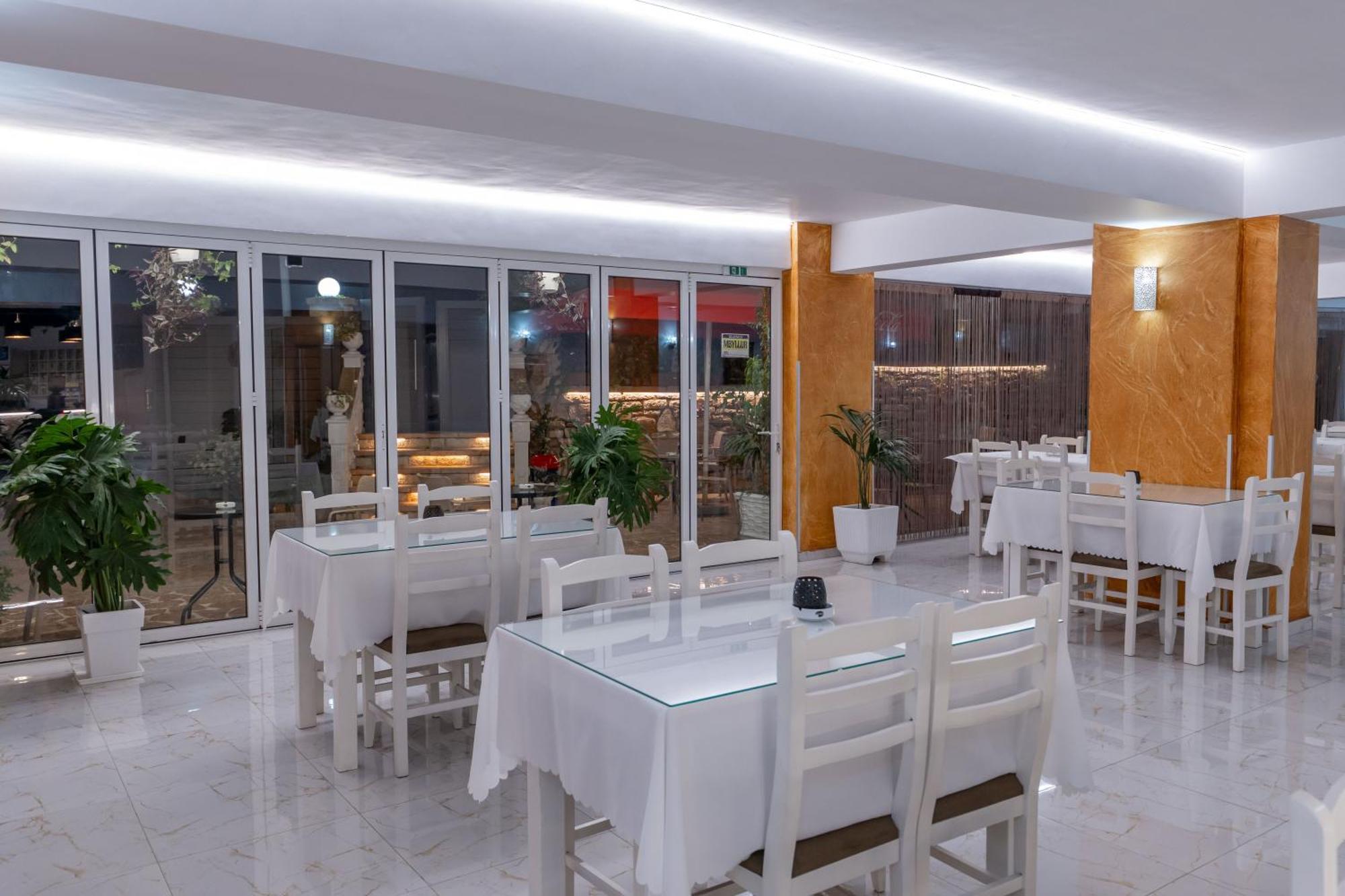 Hotel Elite Sarande Exterior photo