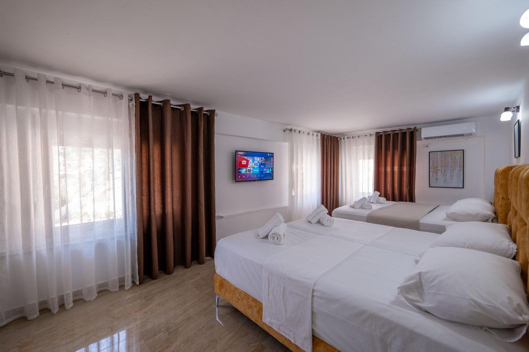 Hotel Elite Sarande Exterior photo