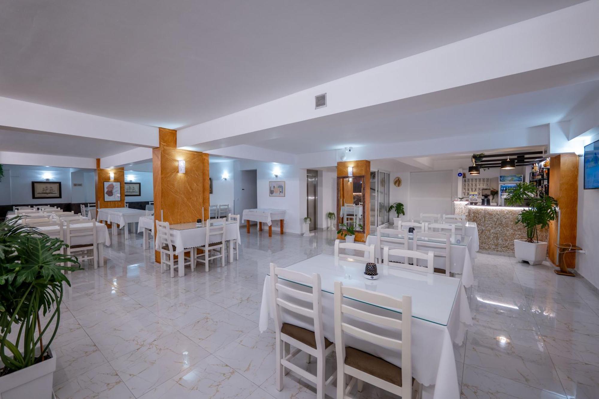 Hotel Elite Sarande Exterior photo